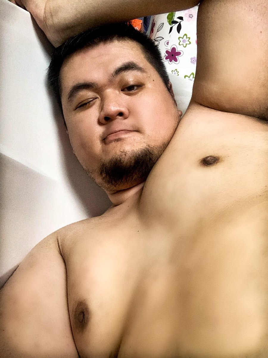 imyourfbf's tweet photo. 最近一直很想要
甚至多人運動
你想和我激烈的來一發嗎 https://t.co/MDfBFZ72e7