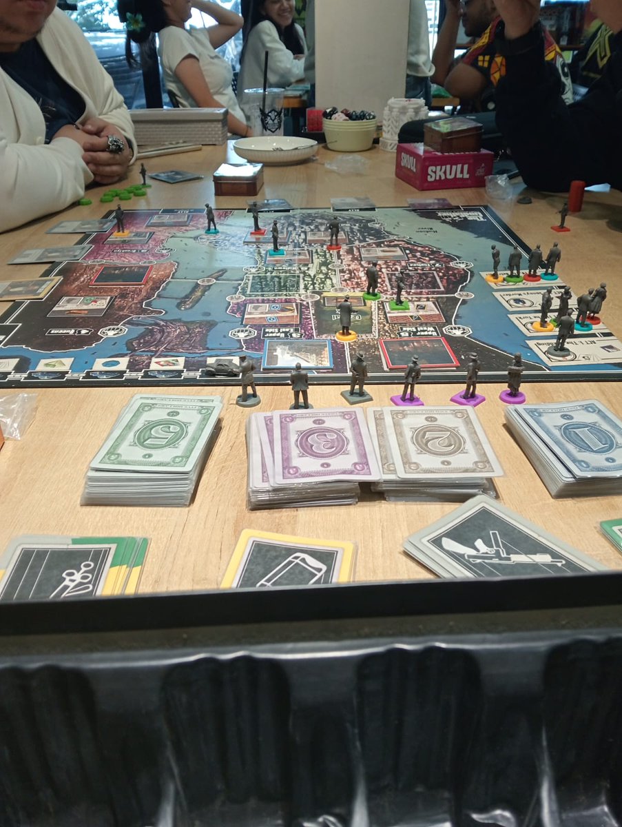 Masmalica's tweet photo. Buat temen2 areal Jaksel & Bintaro yang mau coba main Boardgame gratis rame2 weekday ini Senin-Kamis bisa Japri ya ๐
#boardgame #gamenight #JAKSEL #bintaro #tempatnongkrong #mainbareng https://t.co/THGyEQa2A8