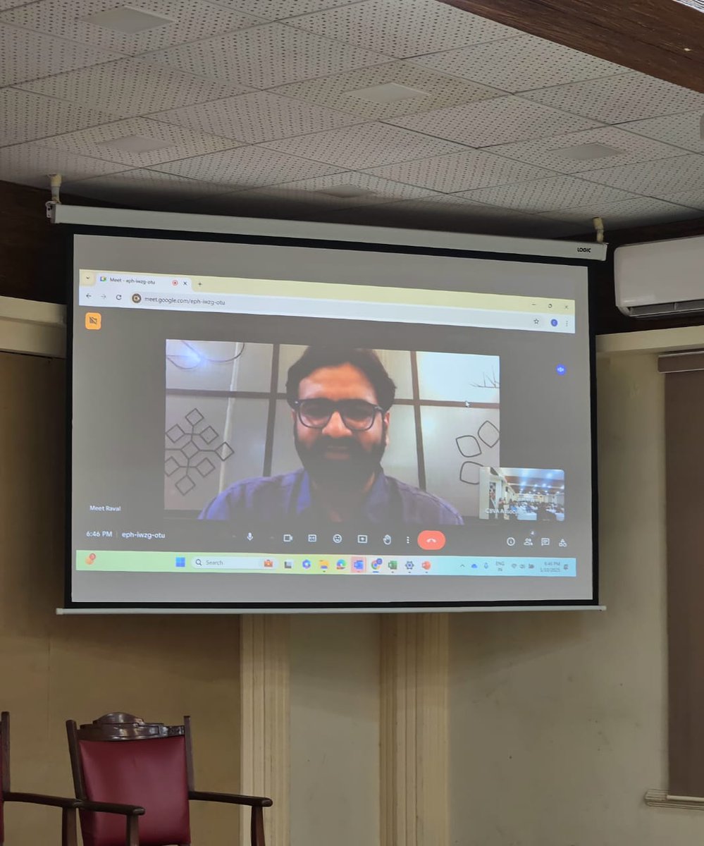 decodemediacom's tweet photo. Hosted an engaging online session on 'Social Media as a Brand Catalyst,' exploring platform relevance, user stats, and tailored strategies. Discussed emerging trends and maximizing digital impact, sparking meaningful conversations. 

#DigitalTransformation #SocialMediaStrategy https://t.co/paG28XsTWE