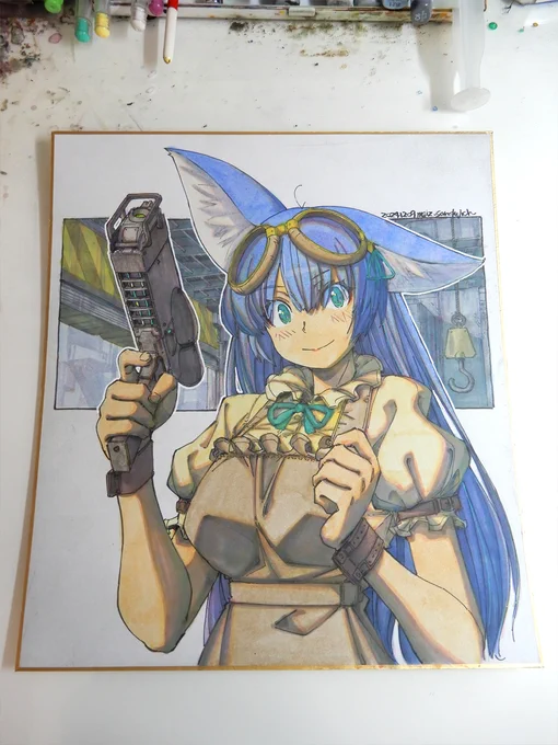 【アナログ2240:アーミテージさんの秘密工房】迎撃ウサギと何かしている。ほぼ唯一の青髪キャラ。デザインや色使いもかなり以前のテイストに近くて描きやすいです。#水彩 #原画 #狐娘 #色紙 