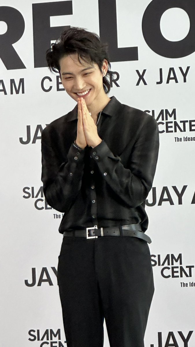 ruen1971's tweet photo. ชอบแจบอม ตอนยิ้ม ที่สุด #SiamCenterxJAYB
#สยามเซ็นเตอร์มีJAYB
#JAYB @jaybnow_hr https://t.co/ae1bhPxg0d