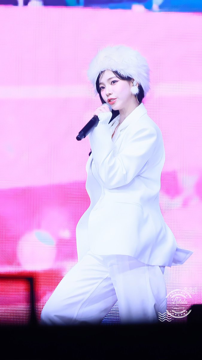 Lulala517's tweet photo. 250111 SMT
🐈🐱
#aespa  #유지민 #카리나 #karina https://t.co/7SWtQNUvQm