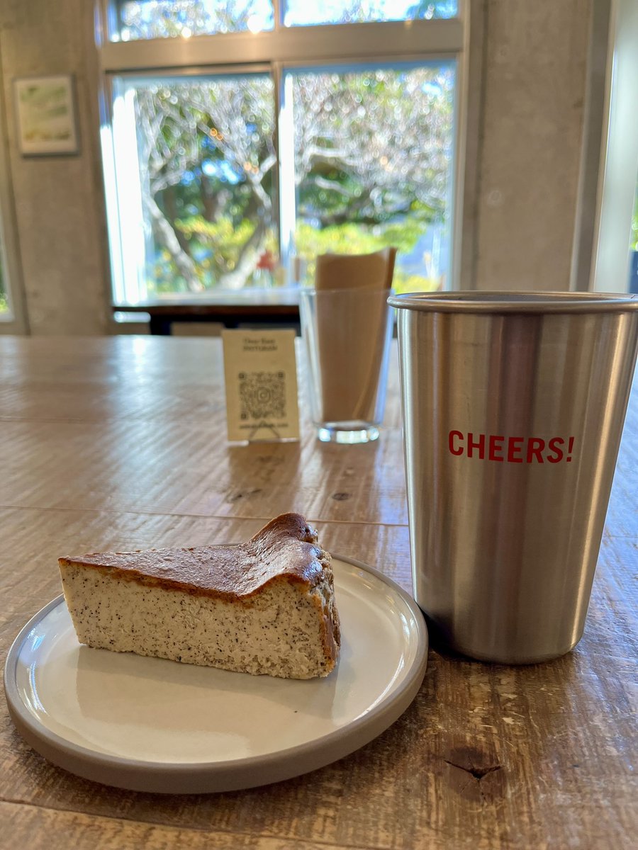 KamakuraView's tweet photo. 葉山のカフェ🍰

#sunshinecloud #hayama #cafe https://t.co/O07Psn3KcK