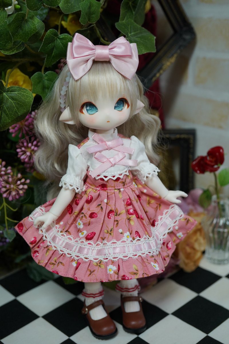 luchadoll_niiga's tweet photo. ＼＼1／31まで／／
chocochip cookieさん
✨🎀冬SALE実施中🎀✨ 
#幼SD 30cmサイズロリータ服
チェスクラウン×ポンポンブレード半OP＋ミックスリボン
8500円→7650円（10%OFF）
https://t.co/JDpY5zruCg

1/6 #TinyFox も着用できます（ちょっと大きめ） https://t.co/t88cqx2dmT
