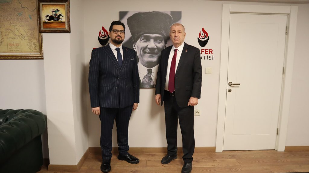 umitozdag's tweet photo. Sakarya il başkanımız Ümit Gürkan ziyaretime geldi. Ümit başkan faaliyetleri hakkında bilgi verdi. Memnuniyetle dinledim. Ümit başkana kadrosunu daha da güçlendirmesi için yeni il yönetimi kurma yetkisi verdim. Kendisine ve Sakaryalı bütün Zafer Partili kardeşlerime  başarılar diliyorum. @zaferpartisi @umitgurkan54 @skryzaferilbsk