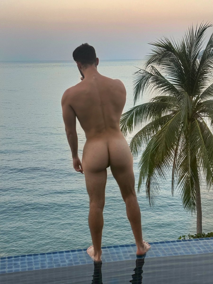 Mondays aren’t that bad when you’re on holiday