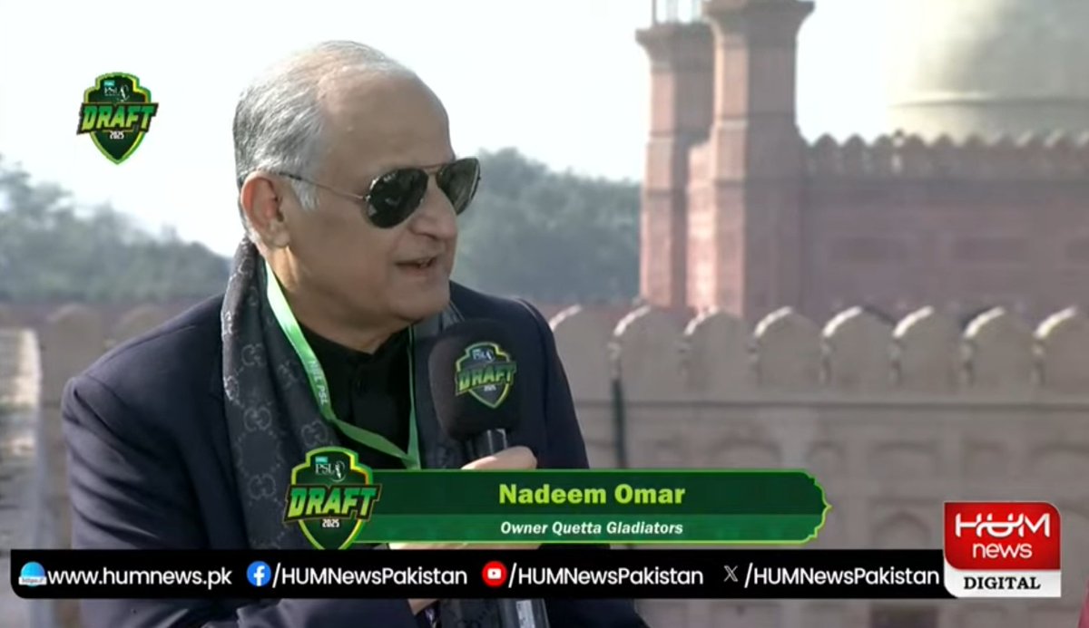 DSBcricket's tweet photo. Nadeem Omar: To leave Sarfaraz out it was hard for us, bohat dil dukh raha tha but Insha'Allah aap is bar unko Quetta Gladiators kay sath aik new role mein daikheinge.
#DECADEOFPSL https://t.co/t3jibgpXgU