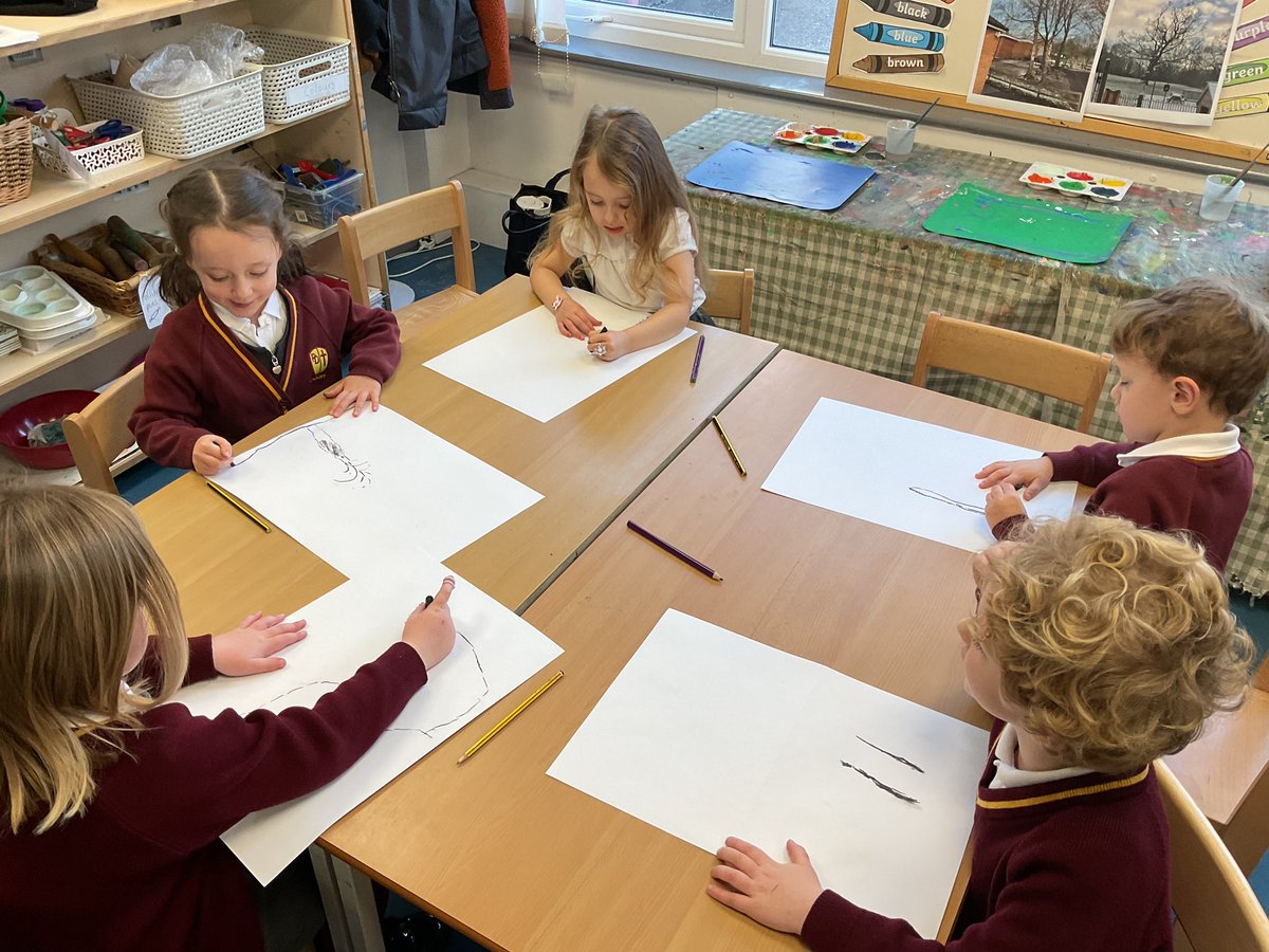 PDA_Rec's tweet image. We have been hard at work making our winter trees! We talked about different drawing techniques along with the appearance of a winter tree. We are all proud of our work😁 #pdaart
