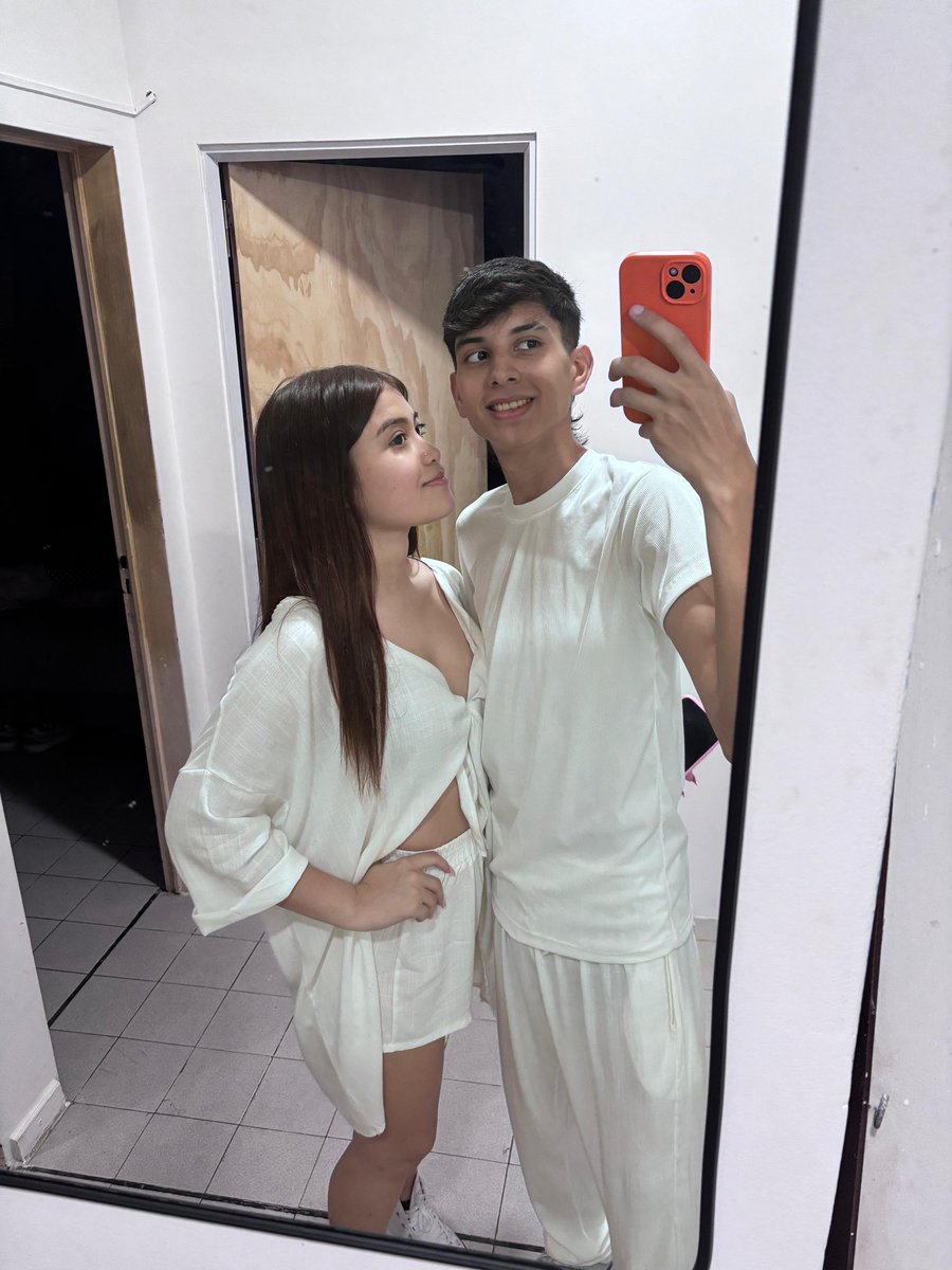 Siempre voy a agradecerte por cada cosa que haces por mi, te amo muchísimo amor de mi vida💘