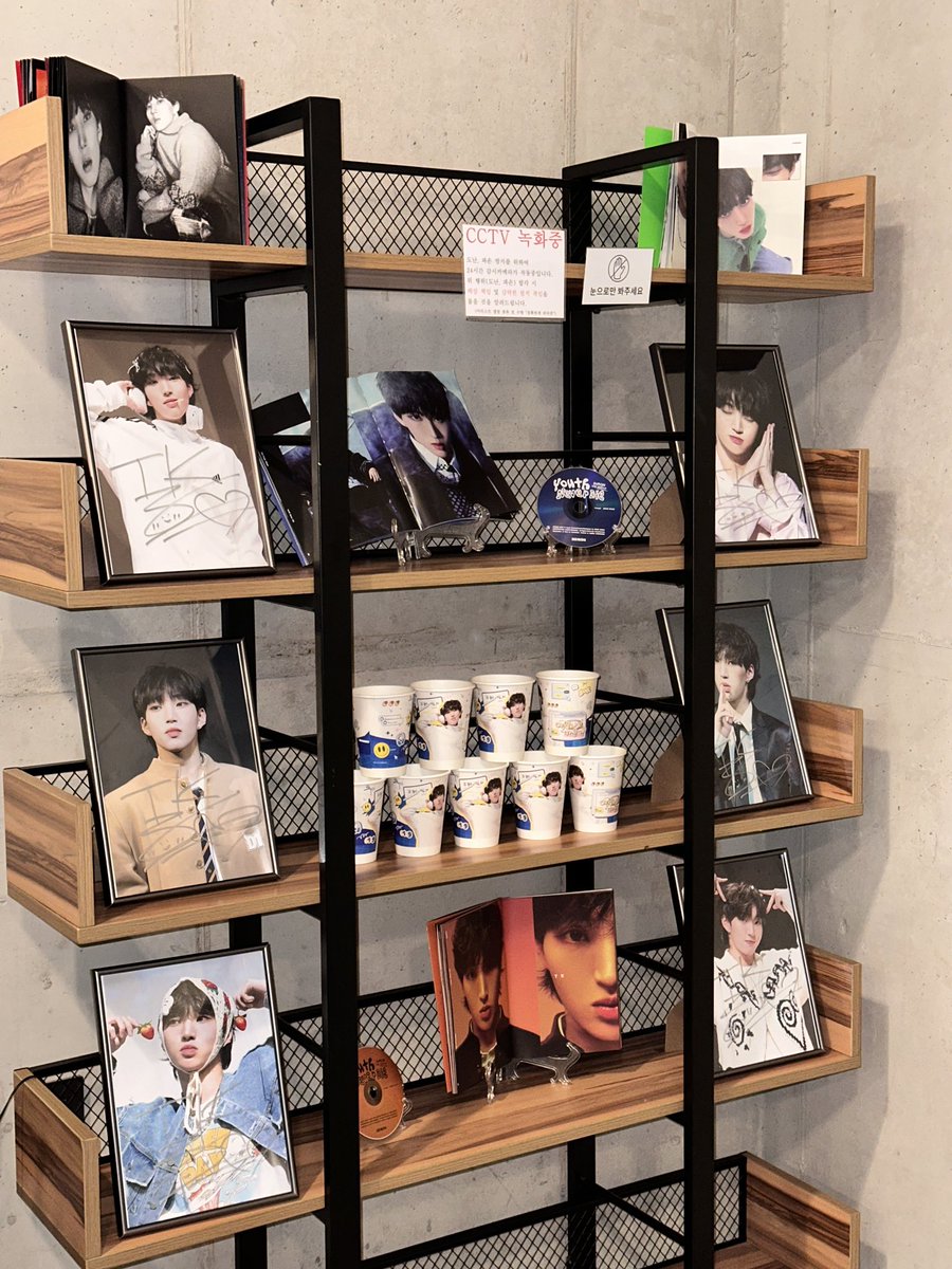 cafe_mamu's tweet photo. 정성 가득하게 꾸며졌던 
 생일카페 현장 사진도 첨부합니다 💕 https://t.co/ERAoT28phm
