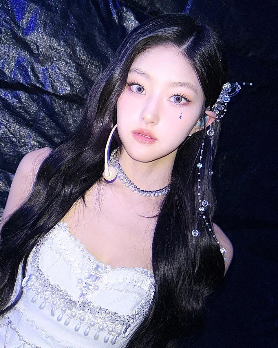 haneul pics tweet media