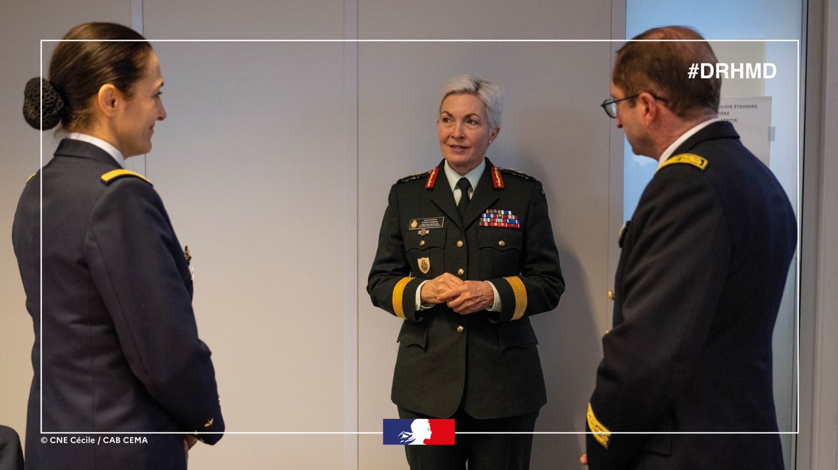 ThibautVanssay's tweet image. #Honneur
🌟 Plaisir et honneur d&apos;accueillir la Générale @CDS_Canada_CEMD au ministère @Armees_Gouv.
🇨🇦🇫🇷 Un riche dialogue entre nos deux nations sur des sujets #RH majeurs pour nos armées :
➡️ Enjeux et leviers de #Fidélisation ministériels, focus sur l&apos;ambition #Fidélisation360