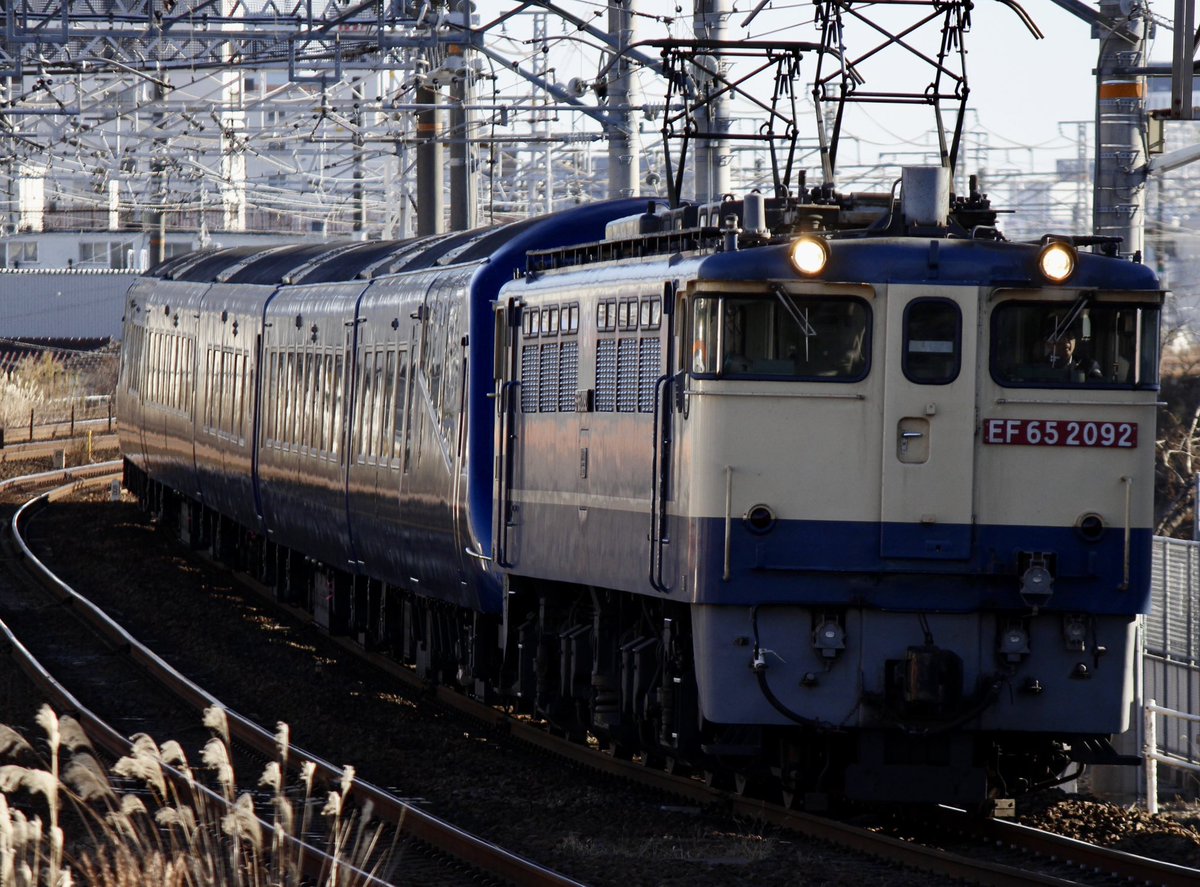 枇杷島駅にて
ロイヤルエクスプレス甲種輸送