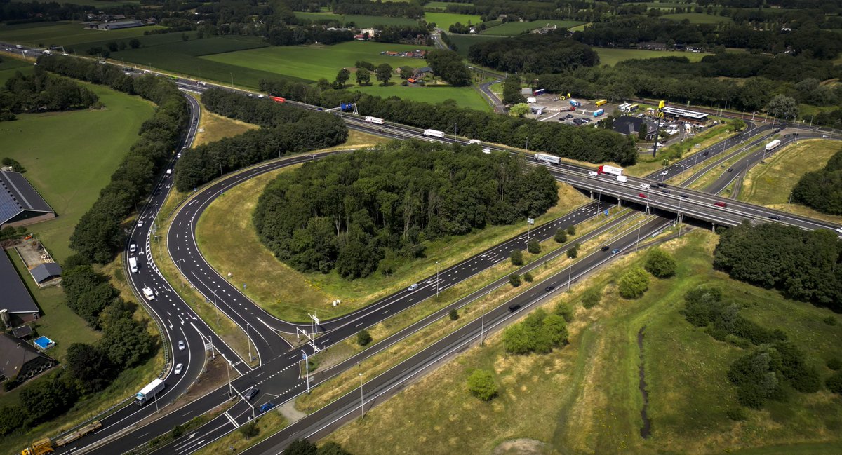'Botsbocht' bij Barneveld gevaarlijkste stukje snelweg van Nederland
bnr.nl/podcast/auto-u…