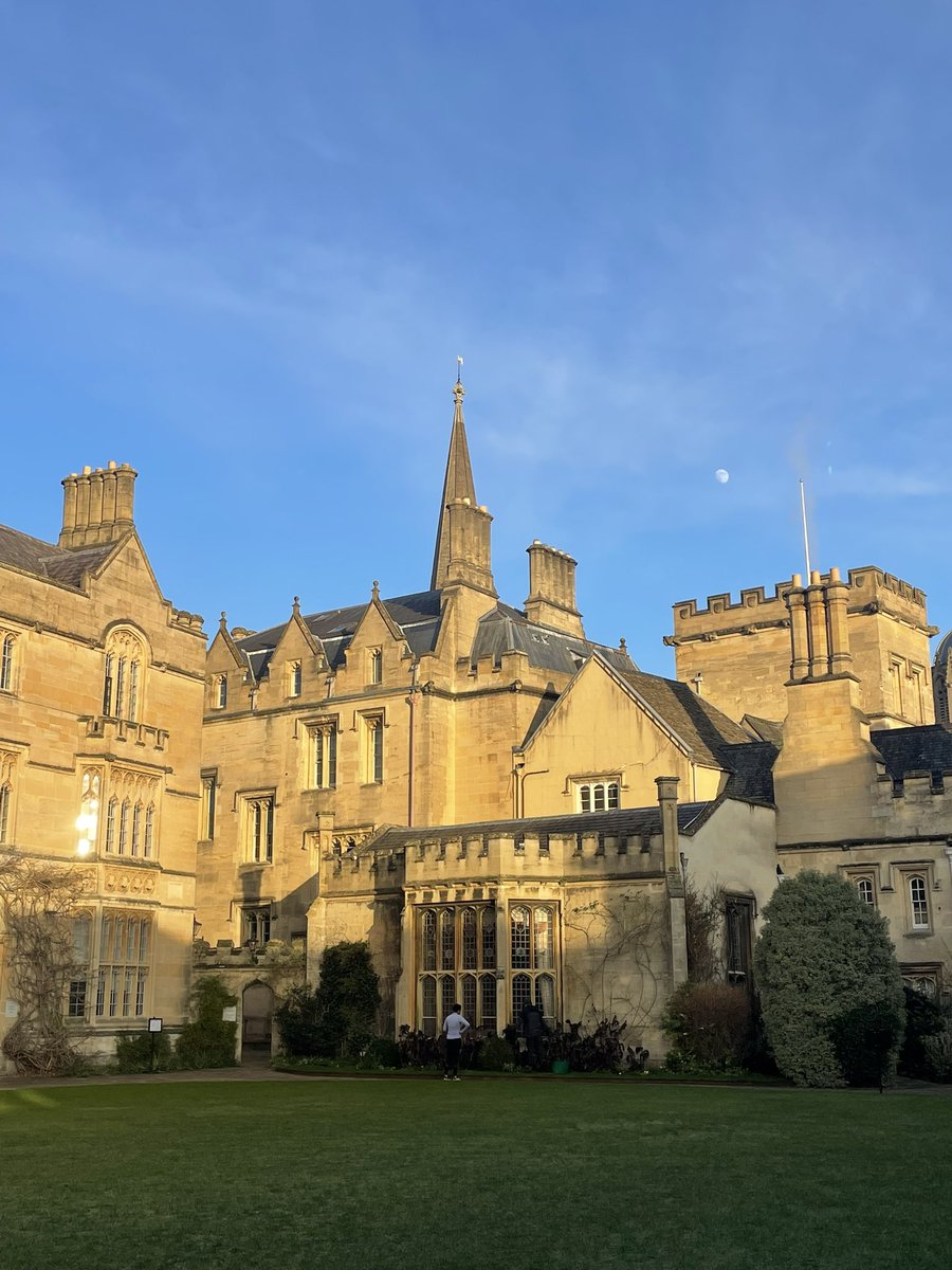 ClementineGcnt's tweet photo. I had a wonderful time attending #BSECS2025 in Pembroke College Oxford! Such a joy to see friendly faces from previous conferences and to present my research as a brand new doctor 🫶🏼 https://t.co/NzvdtqFN9C