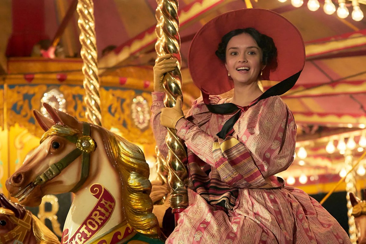 JonnyLeTran5's tweet photo. Olivia Cooke as Becky Sharp in Vanity Fair 😍 #OliviaCooke #BeckySharp #VanityFairSeries #beautiful https://t.co/RuZl7jWpy2