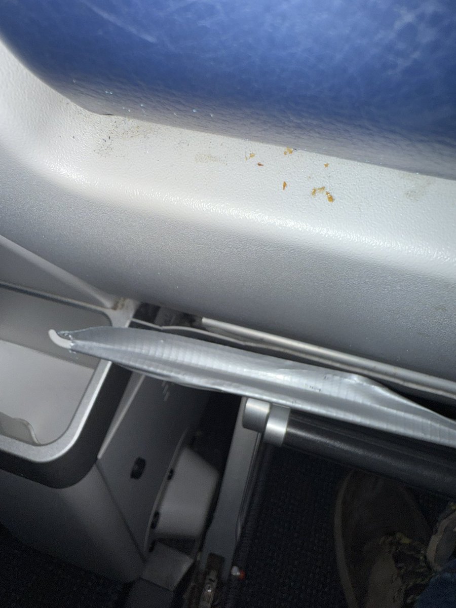 .<a href="/aircaraibes/">Air Caraïbes</a> j’espère que la carlingue, elle, ne tient pas grâce à du scotch. Vol ORY FDP TX516