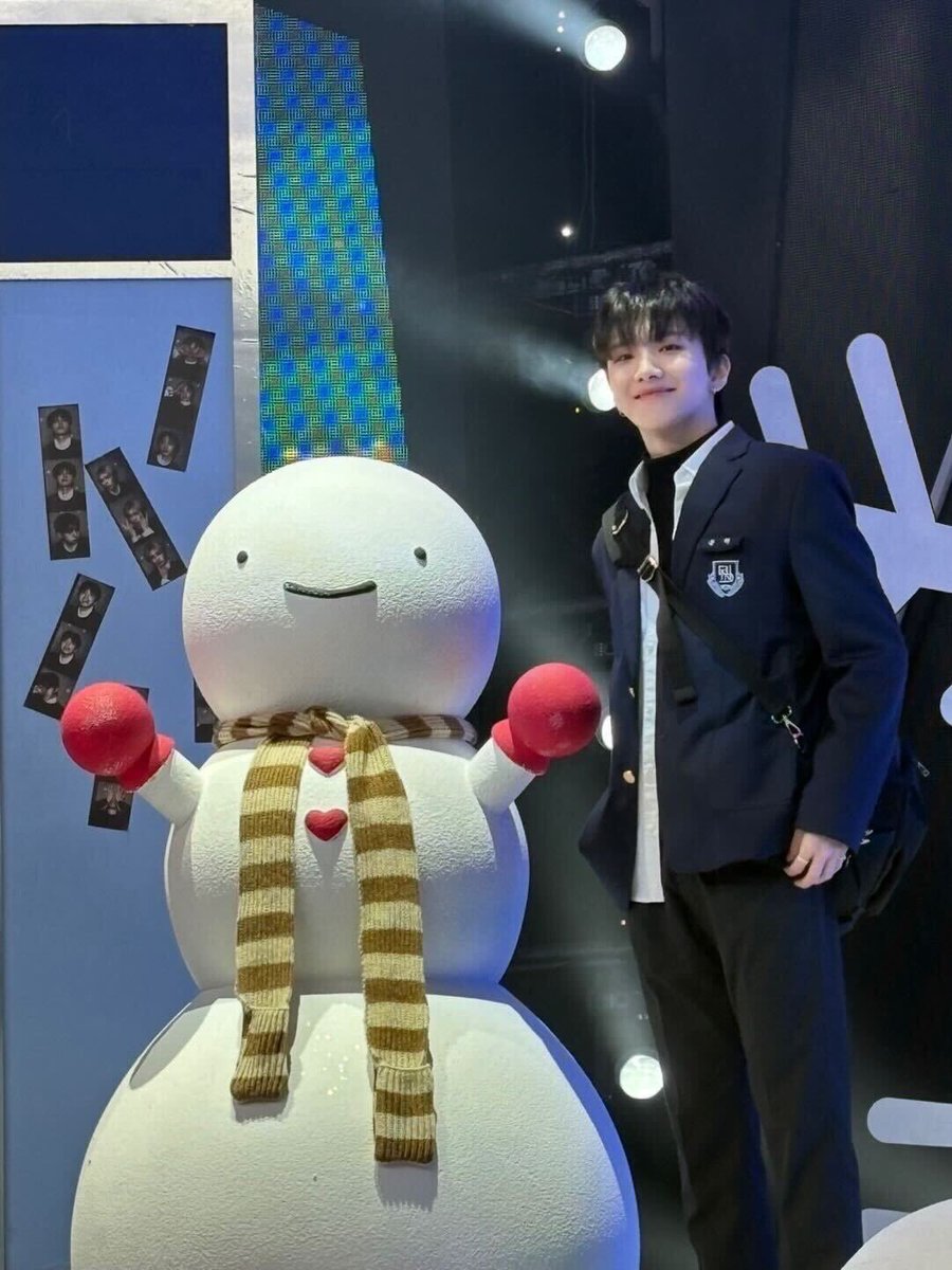 BOYNEXTDOOR_twt's tweet photo. 청춘이다.. 🌨️ ❄️ ⛄

#BOYNEXTDOOR
#보이넥스트도어
#WOONHAK
#운학 https://t.co/aiuZd0j3lS