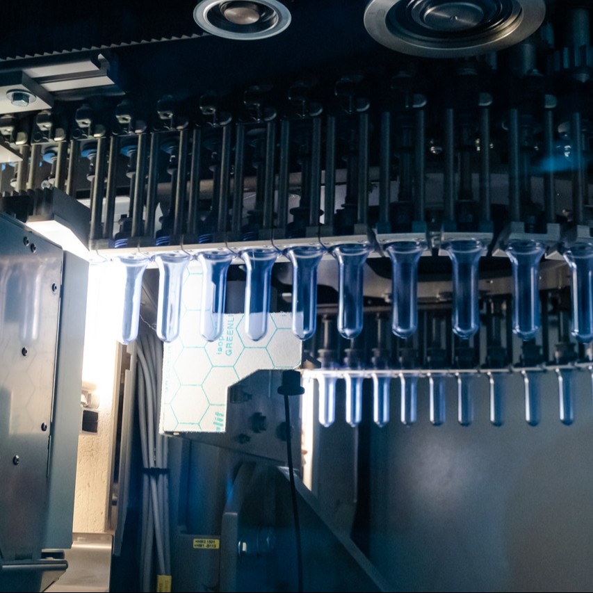 KronesAG's tweet photo. Your efficiency sets new standards.πThe fourth generation of the #Contiform is here, surpassing previous models in high-pressure air and energy consumption.ππ https://t.co/FZdxRdX2tr