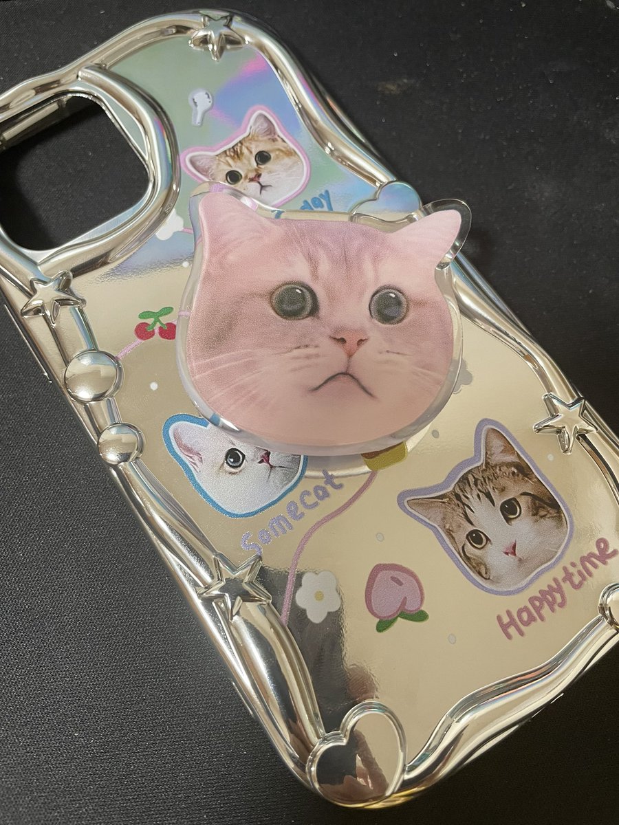 新しいスマホケース
あとマウスパッド汚い