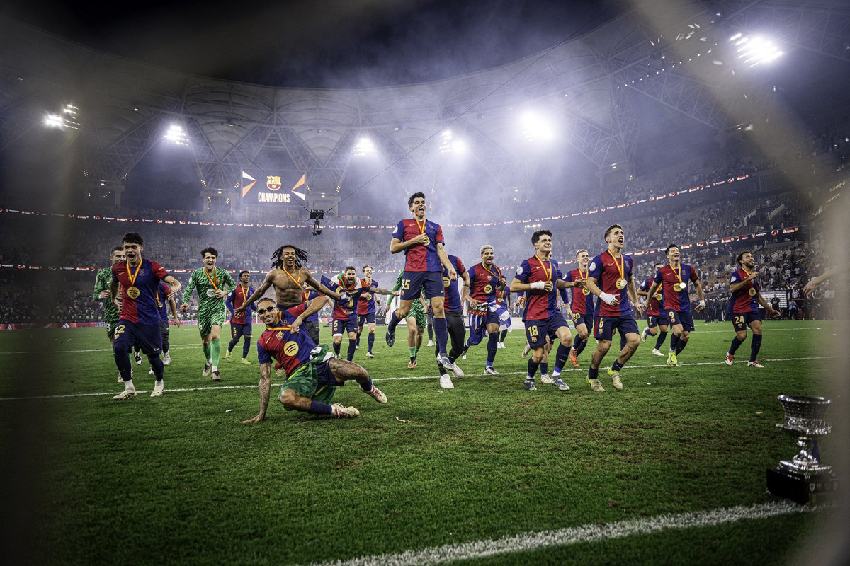 geraardmartin's tweet photo. SUPER CAMPIONS!!💙❤️🏆 https://t.co/62UvAcmXbE