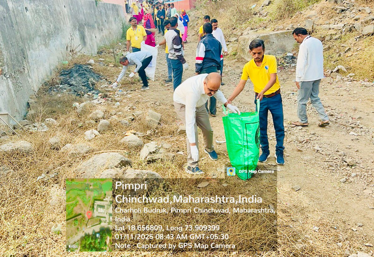 pcmcindiagovin's tweet photo. We successfully conducted a cleanliness drive at Chikhroli Ghat, Indrayani River as part of the "Clean India Campaign." Together, we collected 1500-1600 kg of waste! Let’s pledge to make PCMC a garbage-free city! #CleanPCMC #MajhiVasundhara #SwachhSurvekshan2024 https://t.co/3huvgPEIzH
