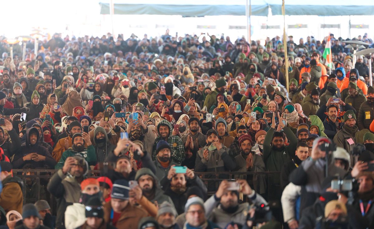 jammujottings's tweet photo. Hon'ble Prime Minister Shri Narendra Modi  inaugurated the Sonmarg Tunnel Project  in Sonamarg, J&amp;K UT.
@narendramodi @OfficeOfLGJandK @OmarAbdullah @diprjk @DivComKash @BJP4JnK @PIBSrinagar @ddprsrinagar @sakinaitoo @vinkal_yac @RuhullahMehdi @Balisachin123 @manojsinha_ https://t.co/L7nxBWn9my
