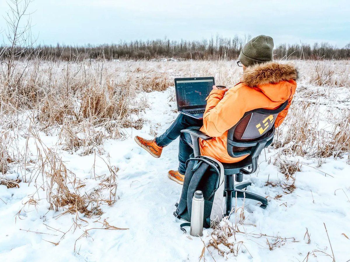 LeBinanceFR's tweet photo. Quand tu ouvres ton wallet #Binance en ce très frais lundi matin ❄️ 

Bonne semaine à toutes et tous 👋🏼 https://t.co/VasiVu3ONh