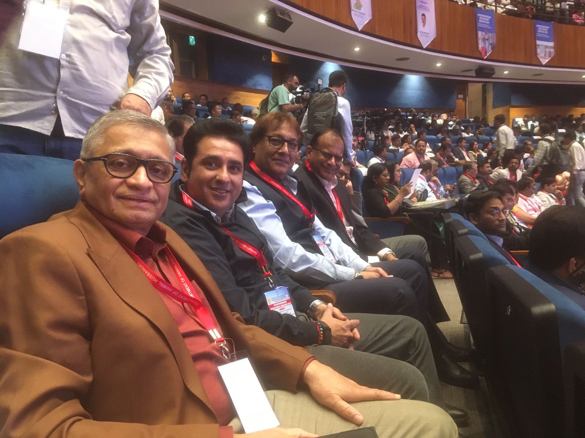 #CLFMA OF #INDIA Chairman Mr. Divya Kumar Gulati alongwith Mr. B.S. Yadav, Past Chairman, Mr. Naveen Pasuparthy, Dy. Chairman of CLFMA and Mr. Sameer Chotai and Mr. Milind Limaye CLFMA Members at #Entrepreneurship #Development #Conclave on 13th January 2025 in #Pune, Maharashtra