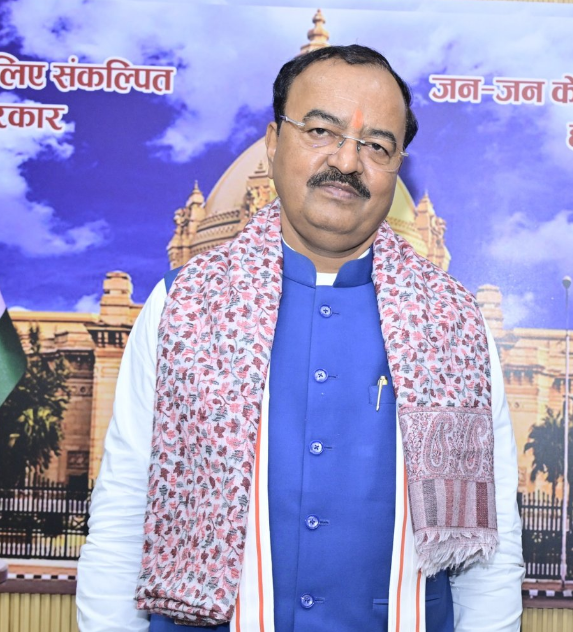 bstvlive's tweet photo. लखनऊ-डिप्टी सीएम केशव प्रसाद मौर्य से मिले ग्राम रोजगार सेवक, संविदा कर्मियों के मानदेय में बढ़ोत्तरी को लेकर की मुलाकात 

यूपी सरकार द्वारा 8 लाख संविदा कर्मियों का मानदेय बढ़ेगा, 8 लाख आउटसोर्सिंग एवं संविदा कर्मचारियों को लेकर है आदेश

लगभग 37000 ग्राम रोजगार सेवक अपनी सेवाएं दे रहे हैं, ग्राम रोजगार सेवकों ने मानदेय में बढ़ोत्तरी की मांग की 

#Lucknow @kpmaurya1
