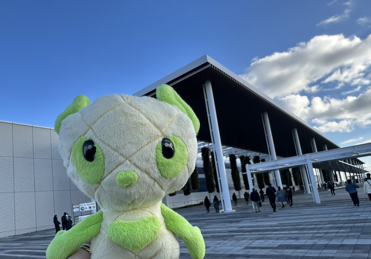 yunta8686msa's tweet photo. 愛知初日に行ってきたよ。
ナナちゃんは久しぶりだったしひつまぶしは安定の美味しさだったし空港はワクワクする場所で、青空が気持ちいい1日だったな。16時開演っていいね。 https://t.co/gknsoJ5rpy