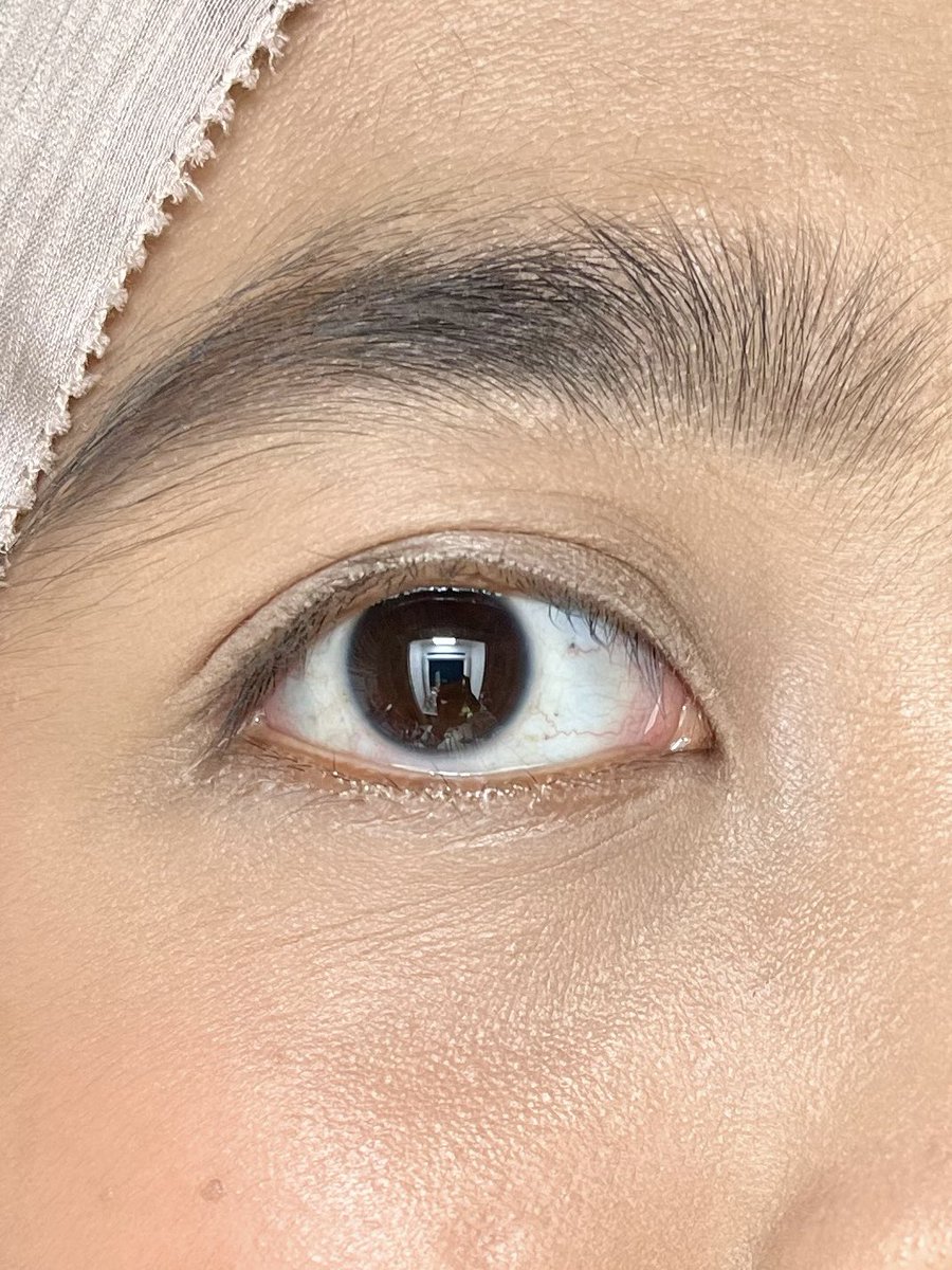 gitaskinjournal's tweet photo. POV: you found a secret hacks to make your lashes longer and thicker 👀✨ https://t.co/y5vx6PHp1y
