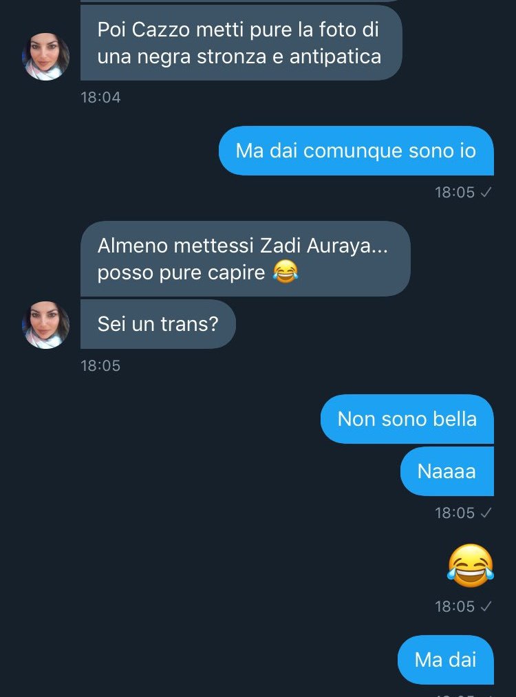MoiMirue's tweet photo. @SamanthRecuper @angelicaDuti_ "È tutta bile che straborda e io rido tanto! Non solo se ne rende conto da sola di essere #cessa, ma anche le altre glielo fanno notare!"
😂😂😂😂😂 https://t.co/ZazlYIAJHf