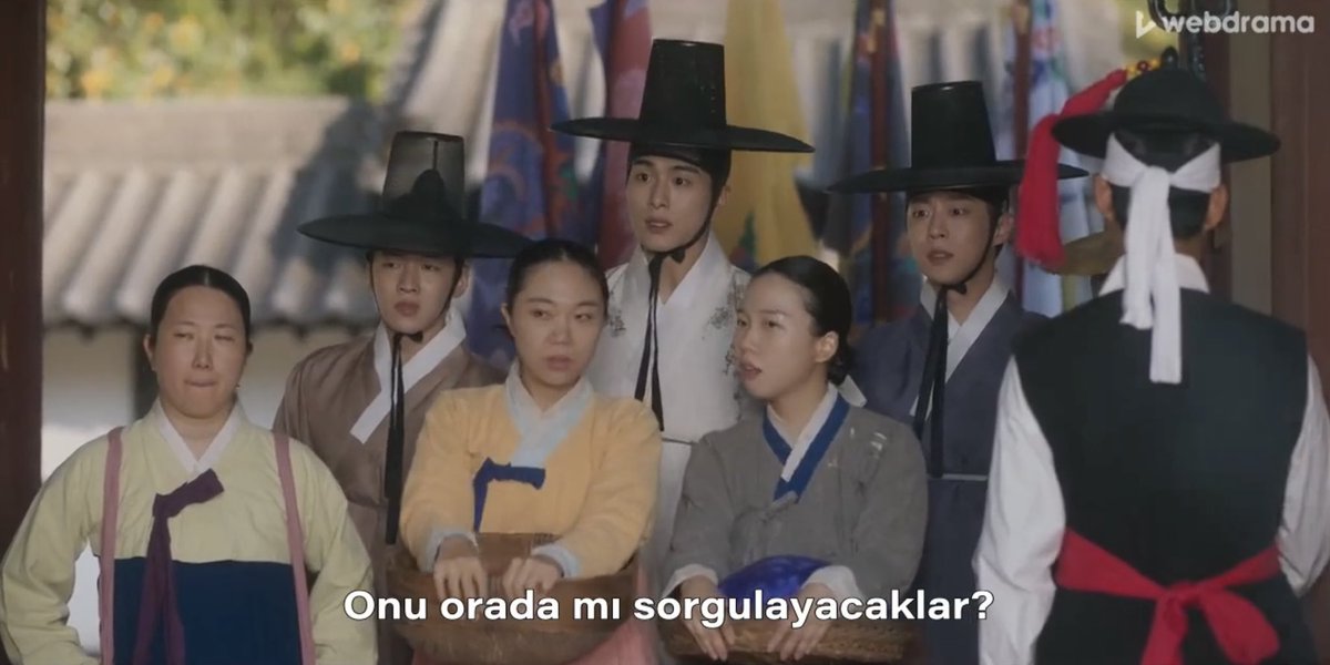 teachmesensei_'s tweet photo. kızımızın başı yine beladan eksik olmuyor..sorgulama sırasında arkadaşları onu kurtarmak için elinden geleni yaptı #CheckInHanyang #CheckInHanyangEp7 https://t.co/OlSP4kZiMe