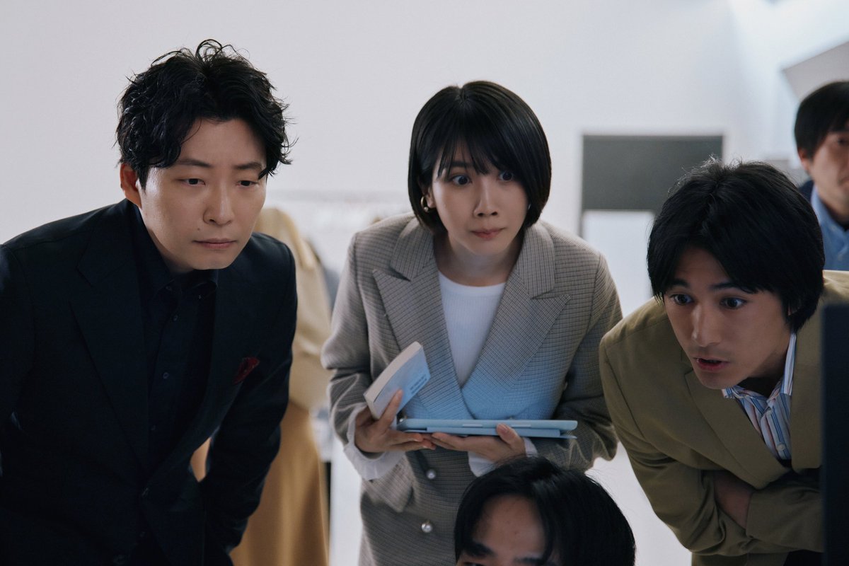 SlowTrain_TBS's tweet photo. 🚃『 #スロウトレイン 』🚃

長いレールはどこまでも続いていく🛤️

TVerの無料見逃し配信は、いよいよ1月16日まで！お見逃しなく！
🔗 https://t.co/LxKbzDwoGr

#松たか子 #多部未華子 #松坂桃李 #星野源
#チュジョンヒョク #松本穂香 #倉悠貴
#菅原大吉 #井浦新
#野木亜紀子 #土井裕泰 #tbs https://t.co/7BlqtOBuED