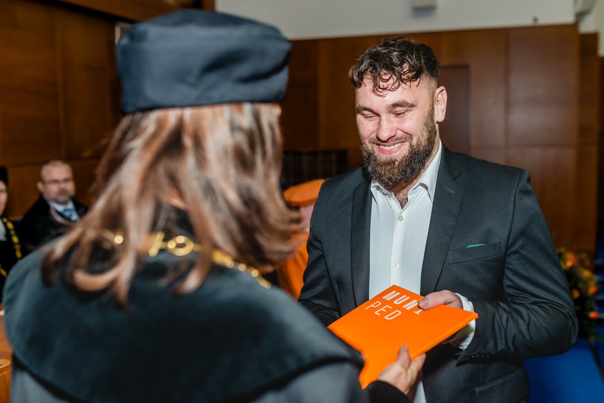 🏆 Hledáme Pedagoga roku 2025! 🎓
Oceňujeme vynikající absolventy Pedagogické fakulty MU.
🗓️ Nominace otevřeny do 31. 1. 2025.

👉 Více informací: is.muni.cz/go/vvi73c