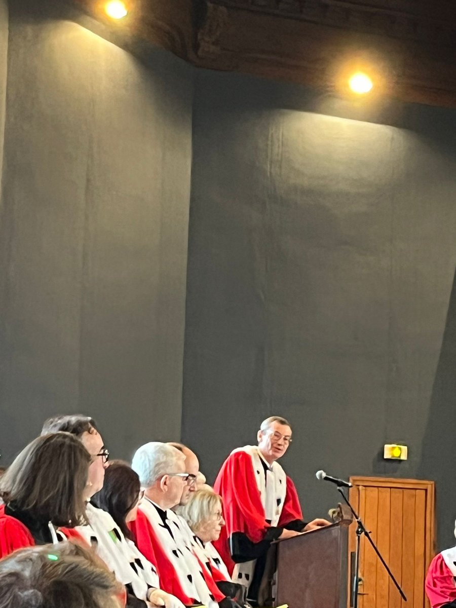 Audience de rentrée de la Cour d’Appel de Douai ce jour en présence du garde des Sceaux. L’occasion pour le procureur général d’évoquer sa volonté d’intensifier la lutte contre la criminalité organisée et la nécessité de consacrer l’indépendance du parquet.