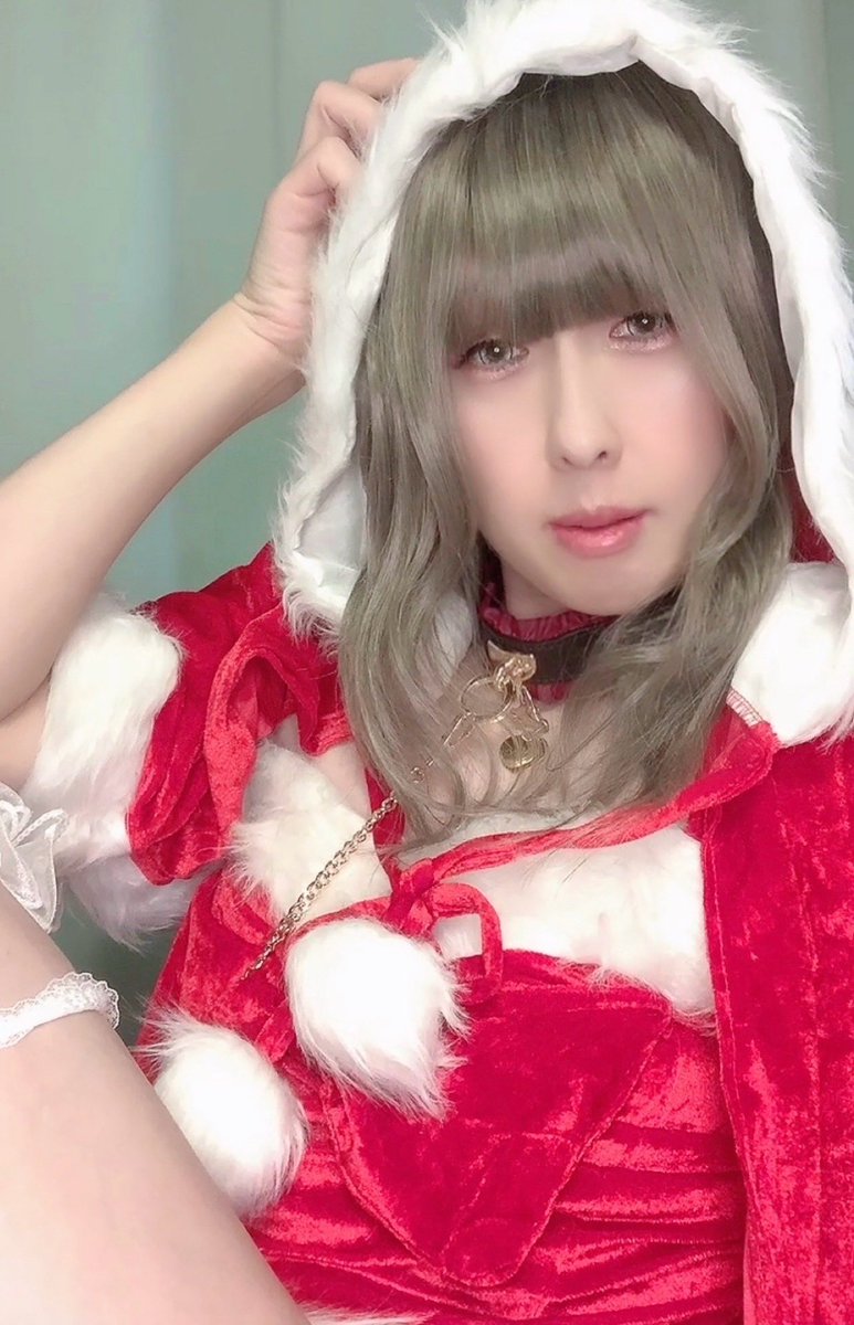 august001124's tweet photo. かなり季節外れだけど貰ったサンタ衣装着てみました(∩︎ˇωˇ∩︎)
#女装
#crossdresser https://t.co/SBuDVoDTcF