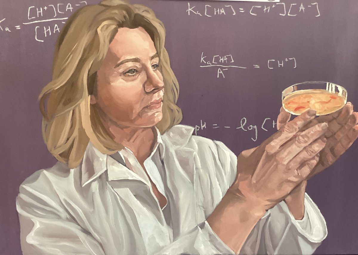 PipersSixthForm's tweet image. Great to see our #PipersSixthForm prize winners of the Bucks Young Artist Competition proudly displayed at the Queens Park Centre in Aylesbury. This exhibition is up until 24 January, so plenty of time to view our students&apos; wonderful artwork 🎨
@bucksartsociety #PipersArt