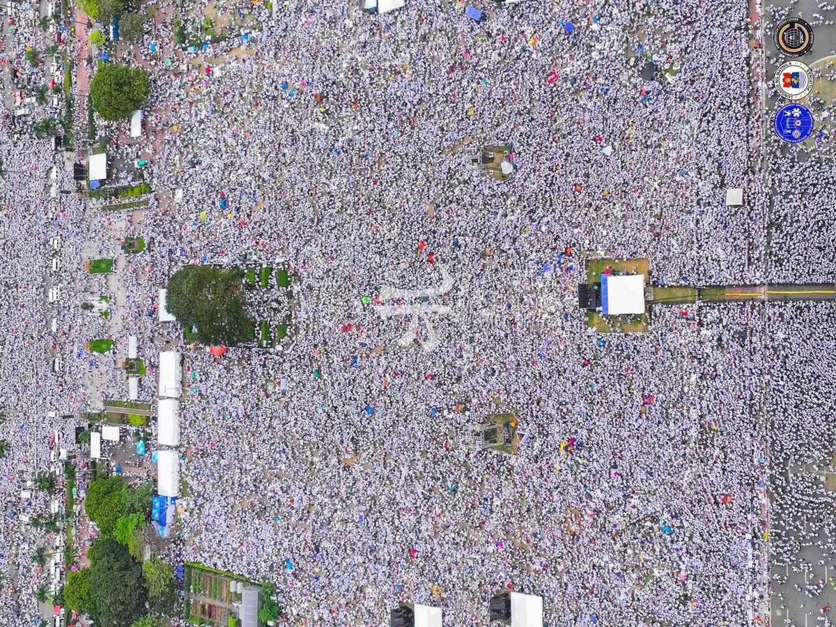 PTVph's tweet photo. TINGNAN: Aabot sa mahigit 1.58 milyon ang nakiisa sa "National Rally for Peace" ng Iglesia Ni Cristo sa Quirino Grandstand ngayong Lunes, Jan. 13. (📷: Manila GIS Center/Manila DRRM Office) https://t.co/XK8ylXF8uH