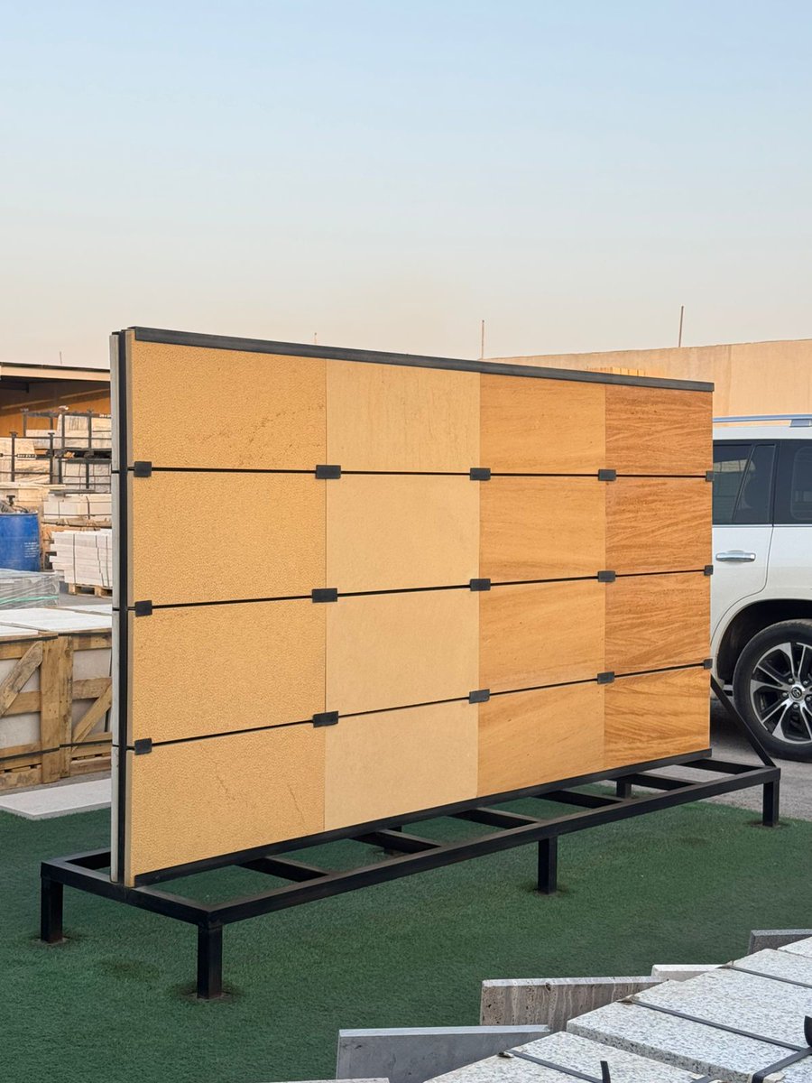 يتوفر لدى الواجهات المميزة 
رخام ترفنتينو وحجر الرياض وحجر اصفر وحجر وجه الجبل وبازلت اردني بمقاسات متعددة وجودة عاليه للتواصل:0551479561