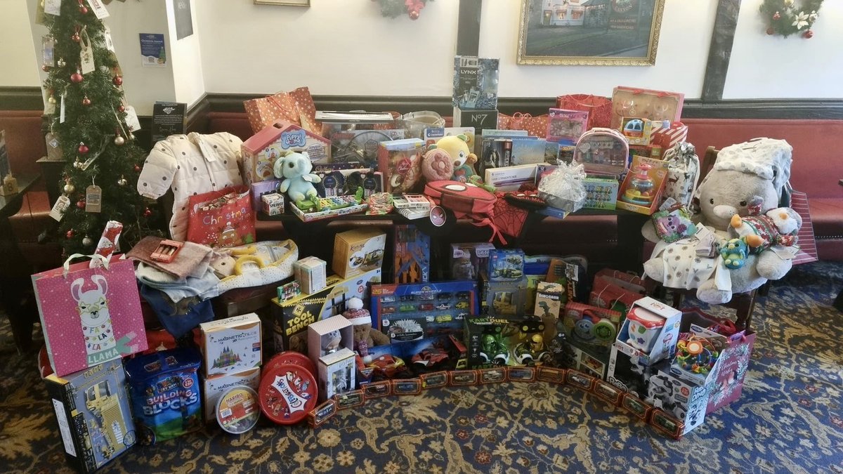 A belated thank you to The Cannon Inn in Earsdon, for the generous donations of gifts and toys for our Christmas Appeal 🎄
 
This is the second year they have supported our festive fundraising, and we’re so grateful to the staff and customers for their continued support!