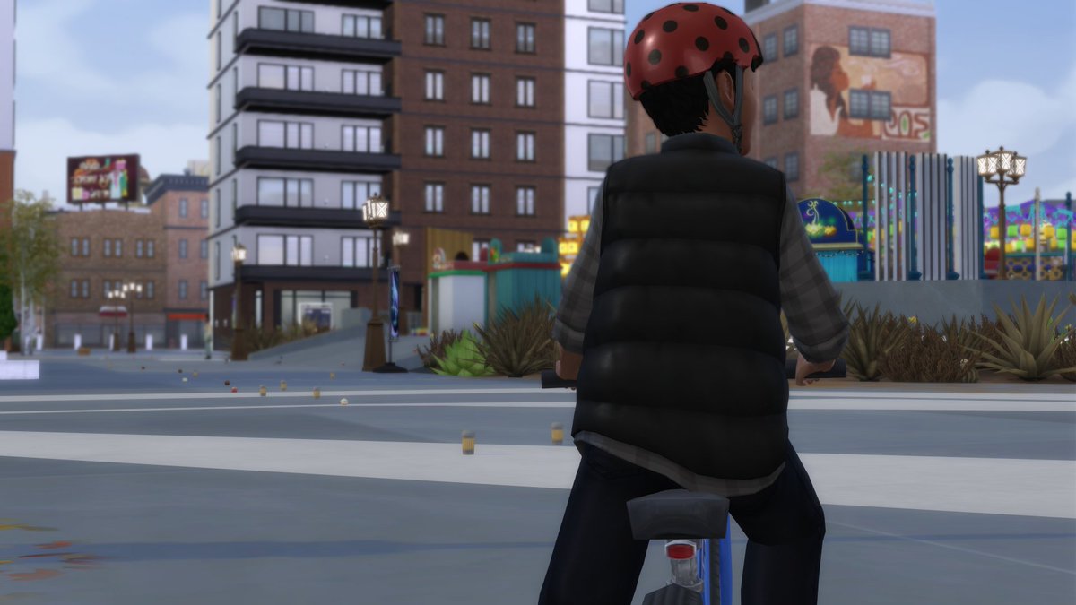 GGOf19's tweet photo. Faire du vélo dans les sims version 2.0 : le slalom. 🥴
#LesSim4 #Sims4 https://t.co/lKQmdnYau2
