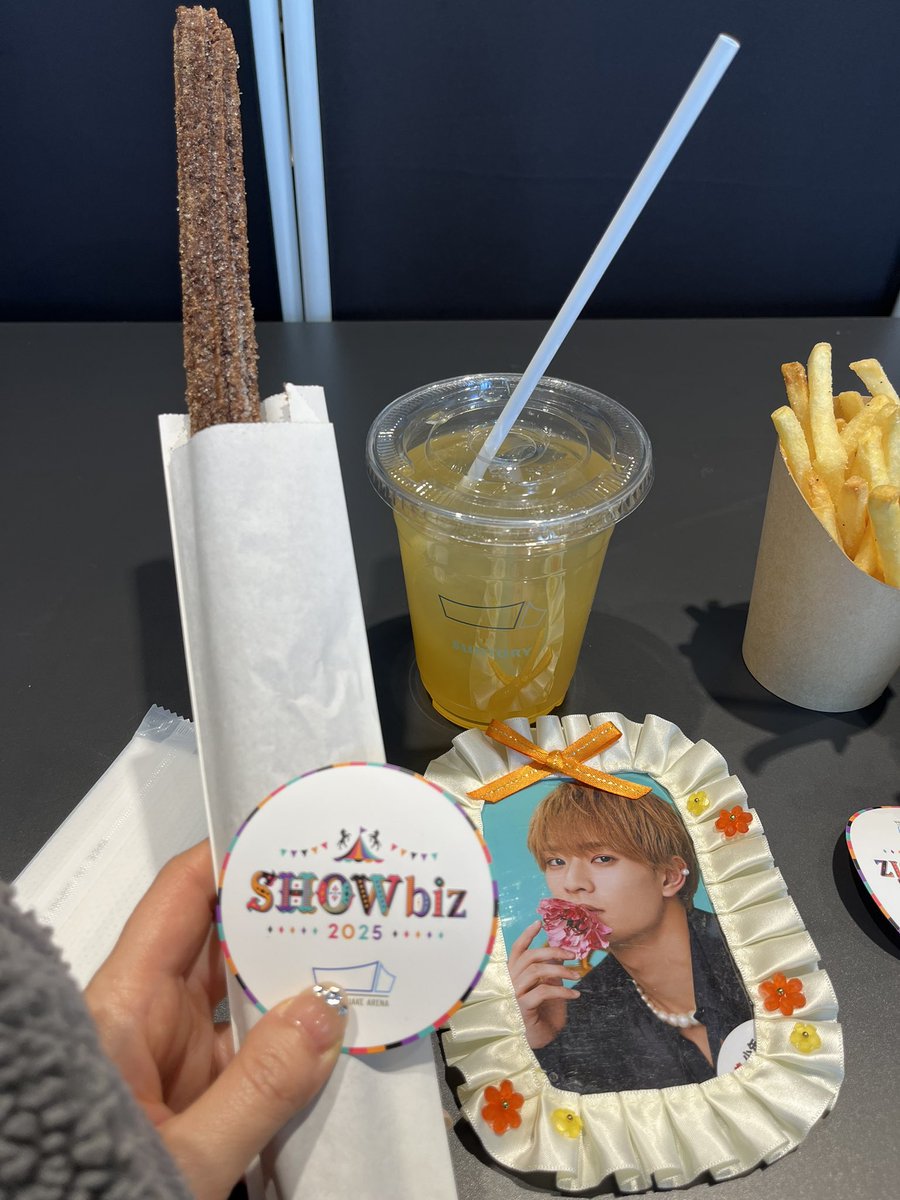 api_moonchan's tweet photo. showbizお疲れ様でした〜！！
何も発表無かったんだよね？
とりあえずジュニアのみんなが楽しそうだったから良かった☺️
1日だけだったけど入れて良かった🥰

#showbiz 
#美少年 https://t.co/zaKA7s78LY