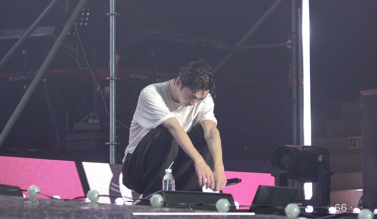 250112 FAREWELL EARTH
💚
<a href="/BAP_Bangyongguk/">Bang yongguk</a> 
#방용국 #BANGYONGGUK
 #방정유문
#BANG_JUNG_YOO_MOON 
#비에이피
#Farewell_Earth