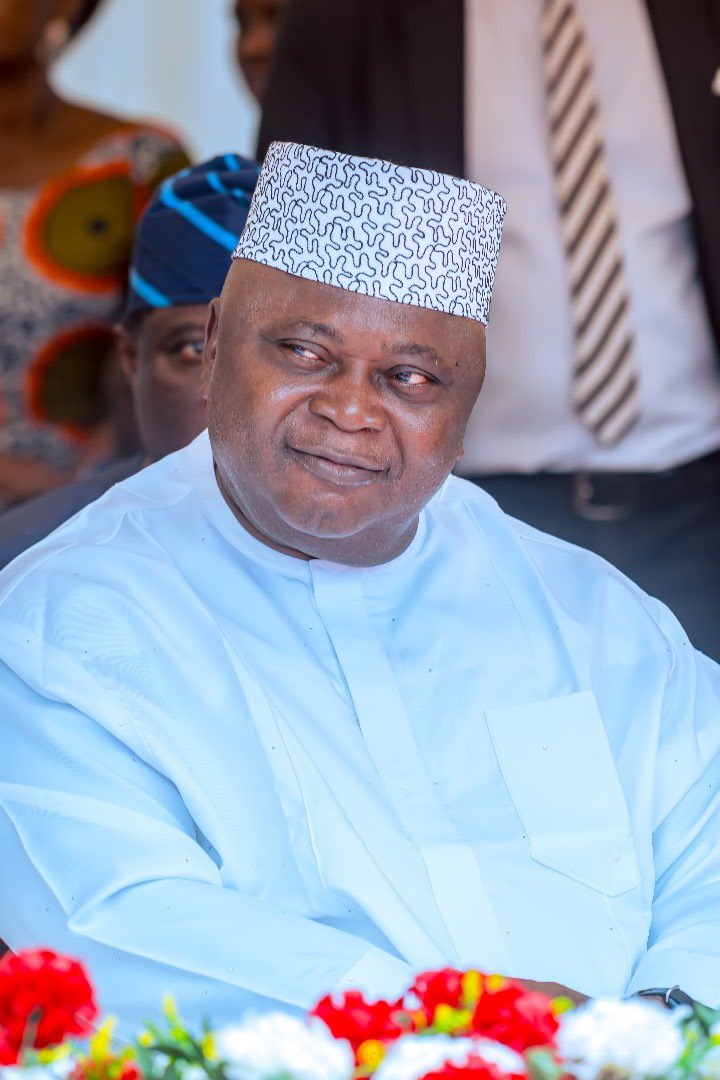 Happy new week, Let’s go into this week with positive energy and big goals. And don’t forget. Lado is coming strong! Keep the faith alive. 

LADI N’BO!!!