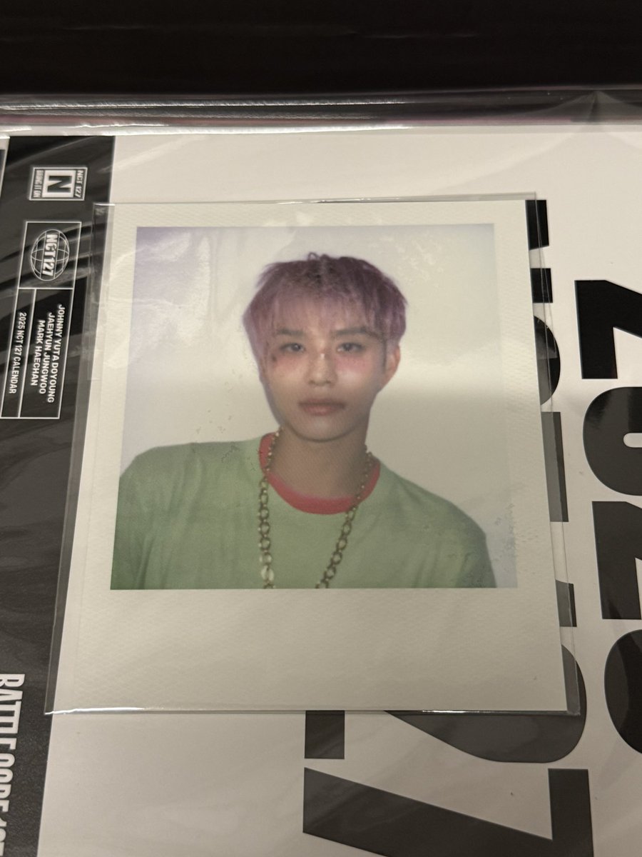 markinie82's tweet photo. #pasarnctmy #pasarnct 
WTT <pls help rt,thanks 💚>

wtt nct 127 season greeting polaroid 

have: Jungwoo 

Want: Mark 

onhand, dm me if WTT!:) https://t.co/ZDRJTEXJJw