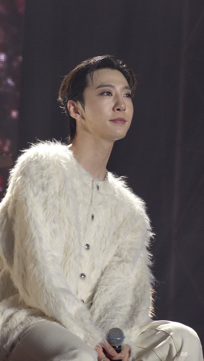 250112 FAREWELL EARTH
🫶🏻
#방용국 #BANGYONGGUK
#비에이피
#Farewell_Earth