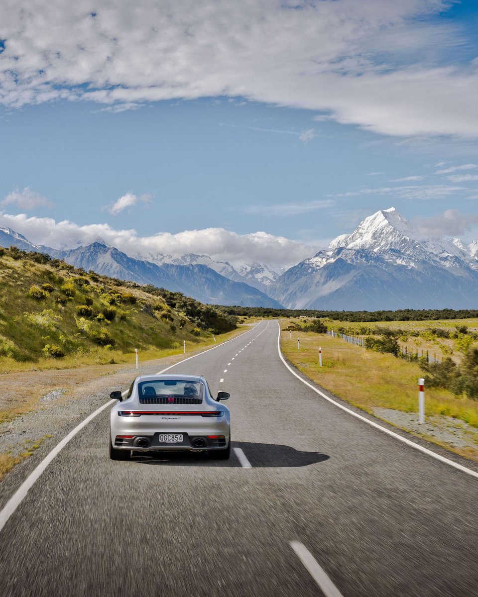道を切り拓くのは自分自身。
あなただけの冒険の旅へ出かけよう。

#Porsche #ポルシェ #DrivenByDreams
#成人の日 #新成人