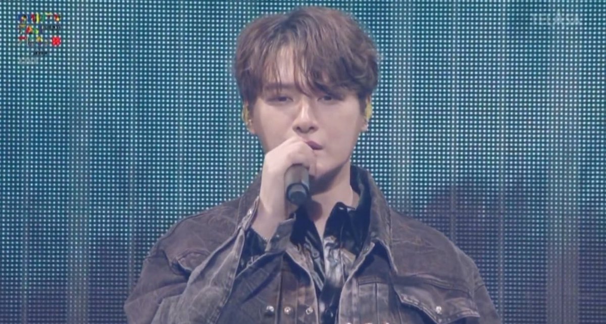Sophias42069642's tweet photo. #คริสสิงโต
 #GMMTVFanFest2025JP
🎵ยิ่งรักยิ่งเจ็บ
The chorus version is very touching https://t.co/KFckpZNDYa